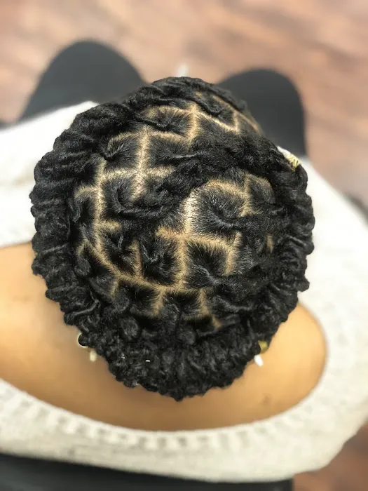 Hair Experts Bronzeville Picture 5