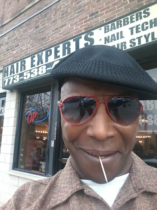 Hair Experts Bronzeville Picture 9