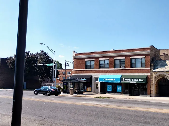 Frank's Barber Shop Picture 4