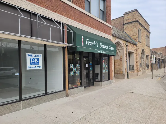Frank's Barber Shop Picture 6
