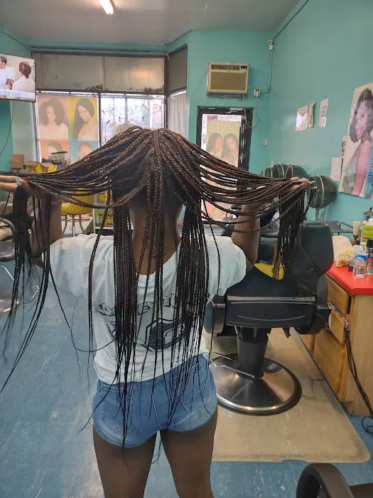 Florence African Hair Braiding Picture 2