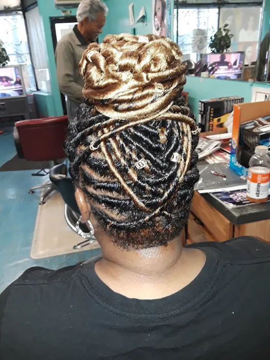 Florence African Hair Braiding Picture 6