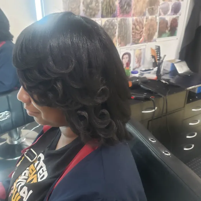 George Hair Stylist, Egyptian Hair Salon Picture 1