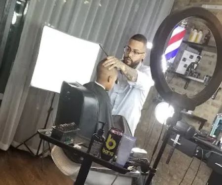 Legends Barbershop & Shave Parlor