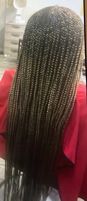 Bignon Hair Braiding Picture 4