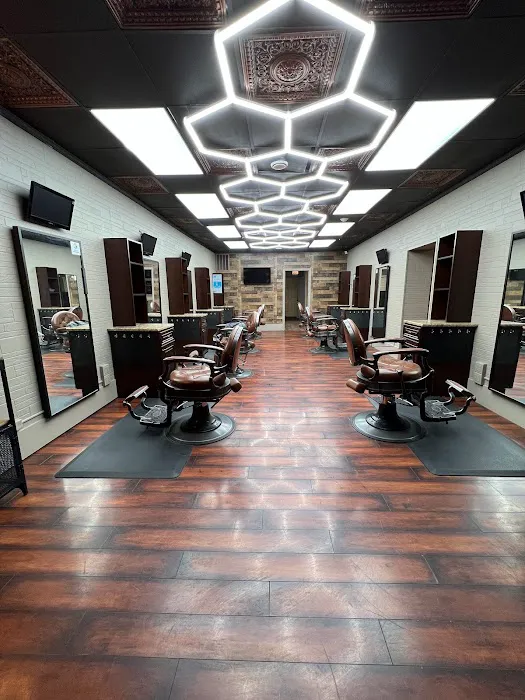BR Barber Lounge No. 1 Picture 6