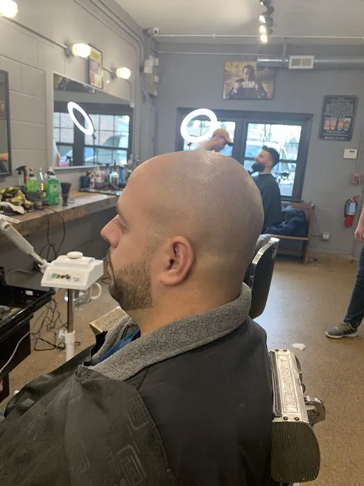 Hardheaded barbers Picture 8
