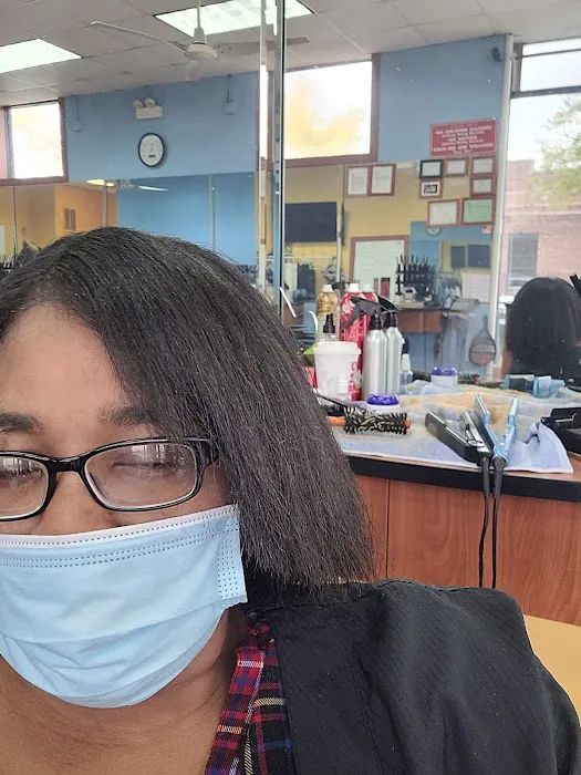 Maysa's Hair Salon Picture 7