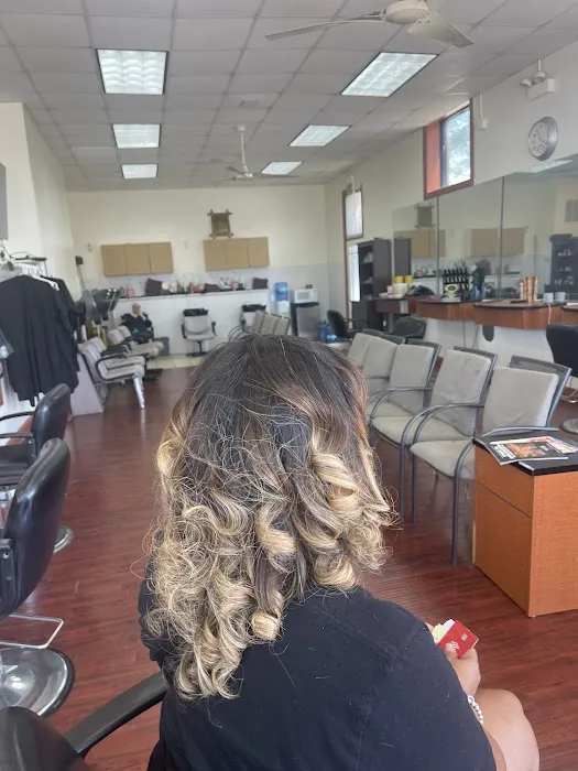 Maysa's Hair Salon Picture 4