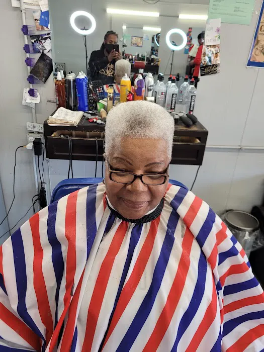 Victory Lap Barber Shop Picture 6