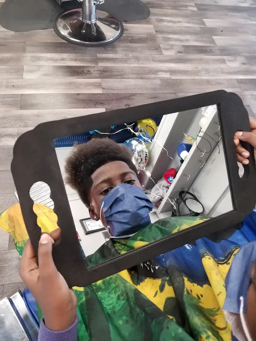 Victory Lap Barber Shop Picture 8