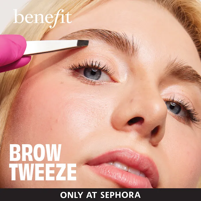Benefit Cosmetics BrowBar Picture 4
