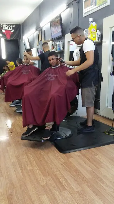 Platinum Fades Barber Lounge IV Picture 6