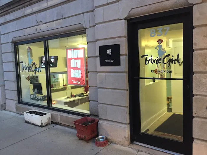 Trixie Girl Blow Dry Bar Lincoln Park Picture 2
