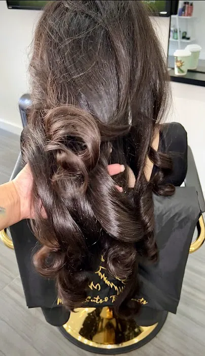 Manely Cuts&Blowouts Picture 2