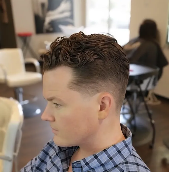 Da @ Eclipse Salon Picture 1