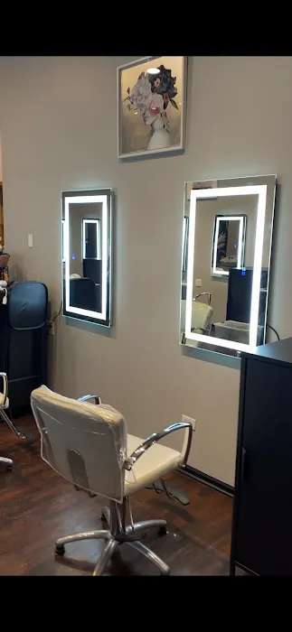 Eclipse Salon Chicago Picture 2