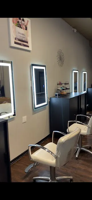 Eclipse Salon Chicago Picture 3