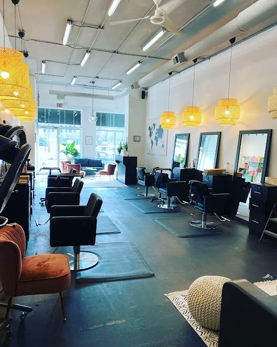 Isaac Crawford Salon Picture 5