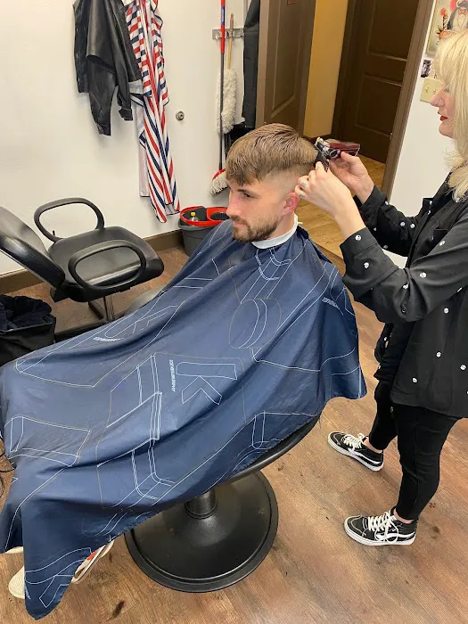 Pretty Handsome salon Picture 9