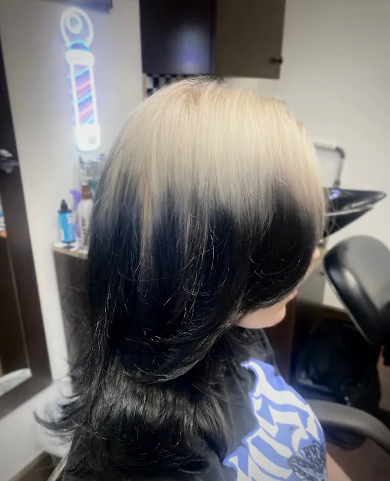 Pretty Handsome salon Picture 4