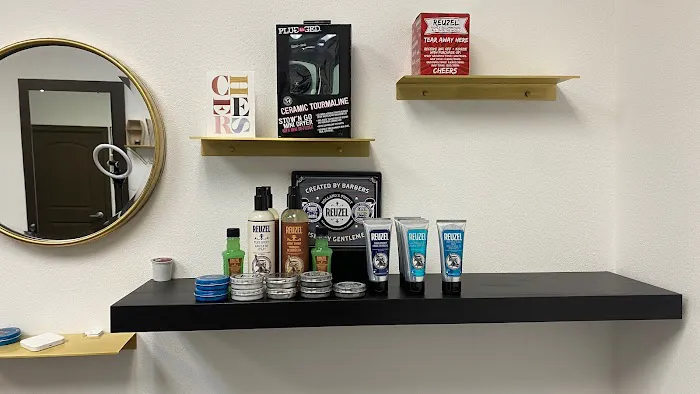 Pretty Handsome salon Picture 3