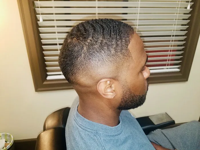 The Barber Suite - Deprece Oliver Picture 9