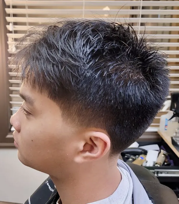 The Barber Suite - Deprece Oliver Picture 5