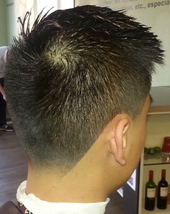 The Barber Suite - Deprece Oliver Picture 2