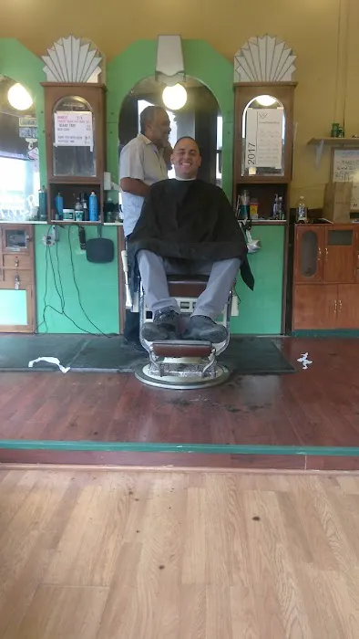 Corner Barber Shop Picture 10