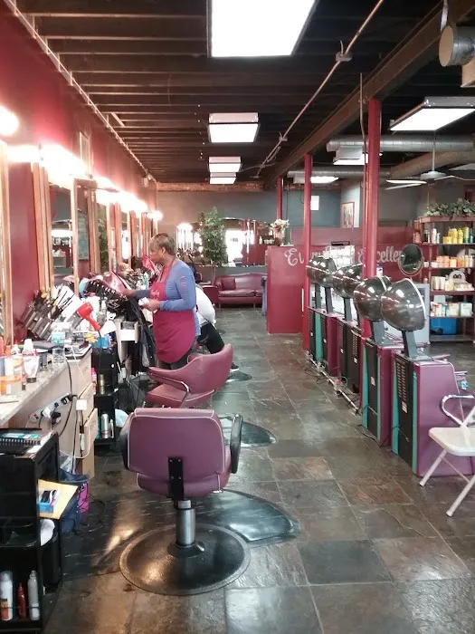 Everything Excellent Barber and Beauty Salon Picture 7