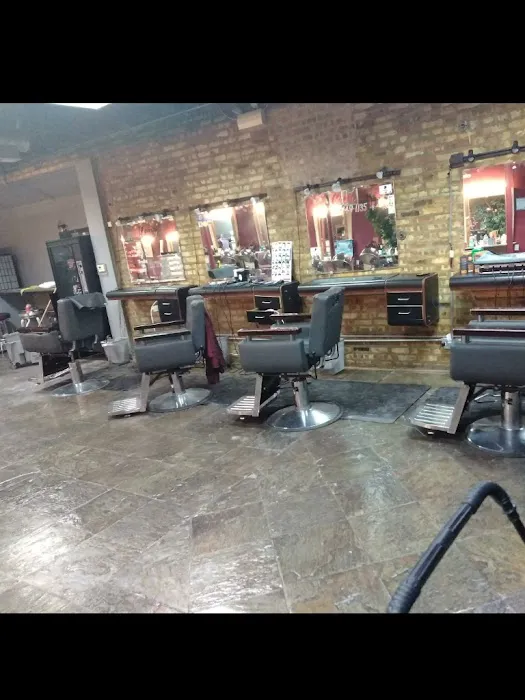 Everything Excellent Barber and Beauty Salon Picture 4
