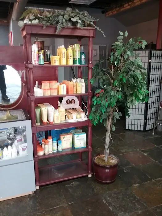 Everything Excellent Barber and Beauty Salon Picture 10