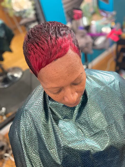 Lamoore's Salon Picture 4