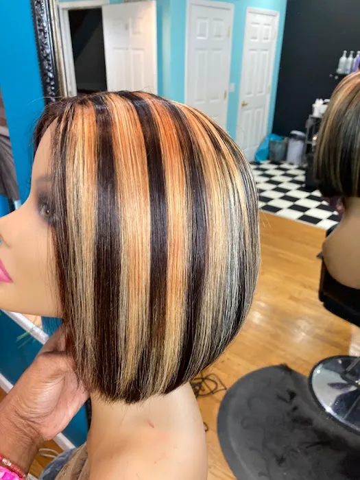 Lamoore's Salon Picture 7