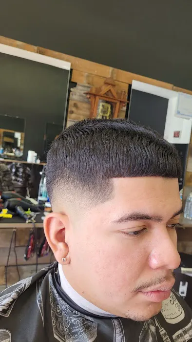 Lads barbershop Picture 6