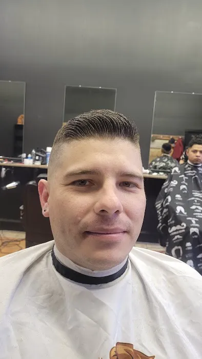 Lads barbershop Picture 10