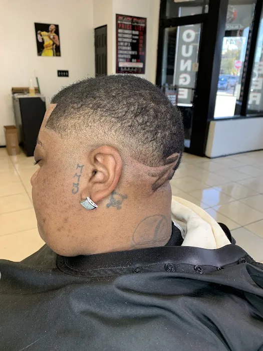 Black Swan Barber Lounge Picture 7