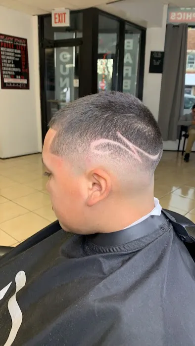 Black Swan Barber Lounge Picture 6