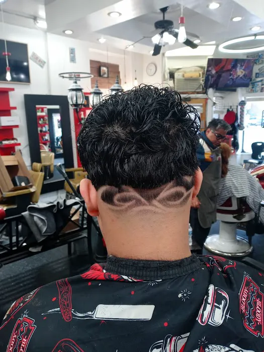 Demetrio's Barber Shop Picture 2