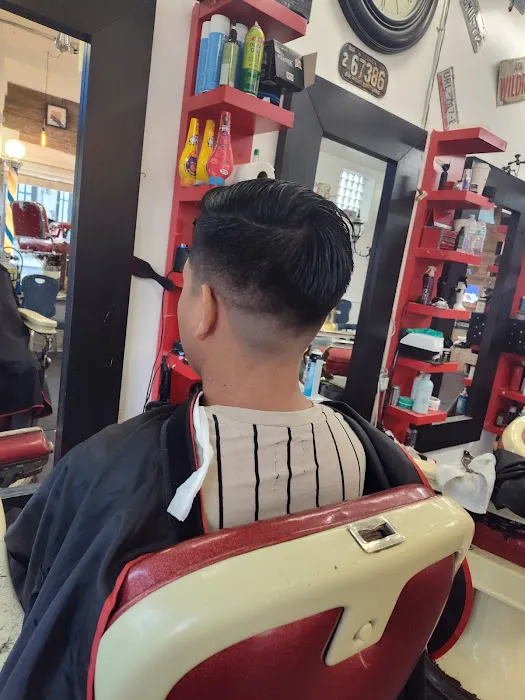 Demetrio's Barber Shop Picture 9
