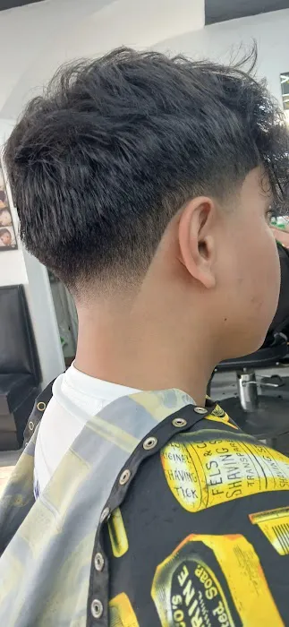 LTBARBERSHOP SOUTH Picture 7