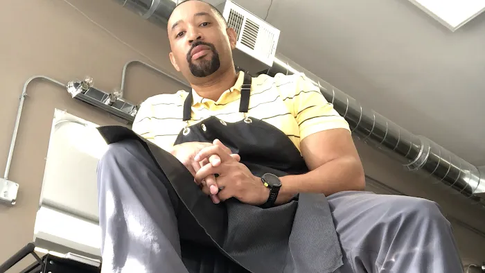 Shaun’s Barber Shop Picture 1
