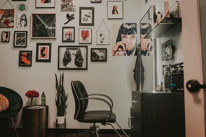 Blade Noir Studio Picture 1