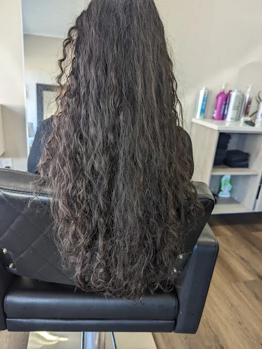 Mily’s Hair Studio Picture 4