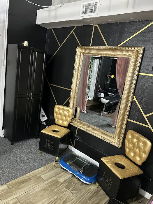 Chics Salon & Spa Picture 3