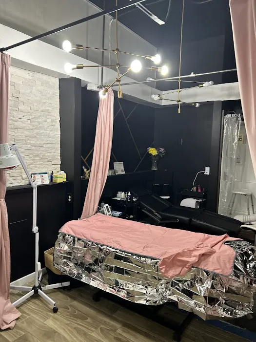 Chics Salon & Spa Picture 6