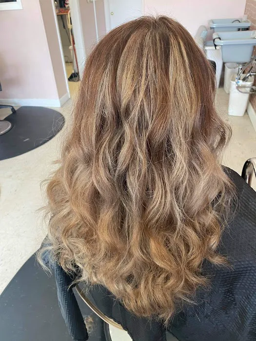 Design Zone Hair Studio Picture 7
