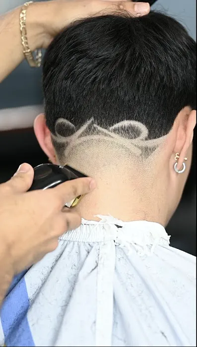Contenders Barbershop Picture 3