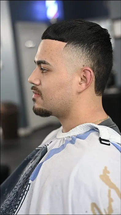 Contenders Barbershop Picture 2